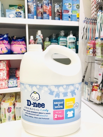 D-NEE Nước giặt xả quần áo em bé 3 lít