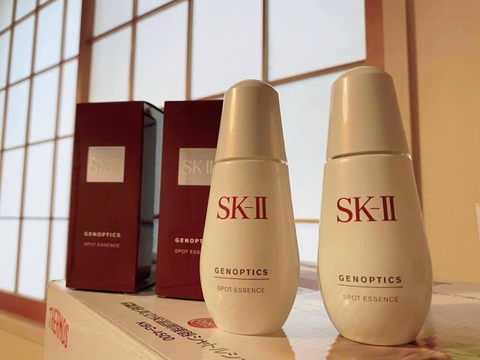 Serum trị thâm nám SKII Genoptics Spot Essence Nhật Bản fullsize 50ml