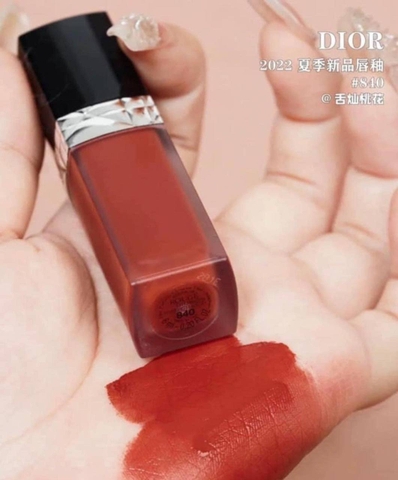 Son Dior kem 840 đỏ gạch