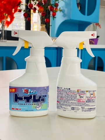 Chai xịt vệ sinh bồn cầu Rocket Nhật Bản