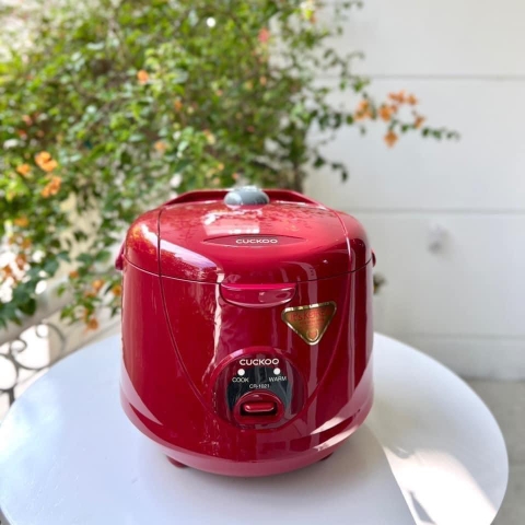 Nồi cơm điện Cuckoo 1.8 lít CR-1021 màu trắng/ đỏ