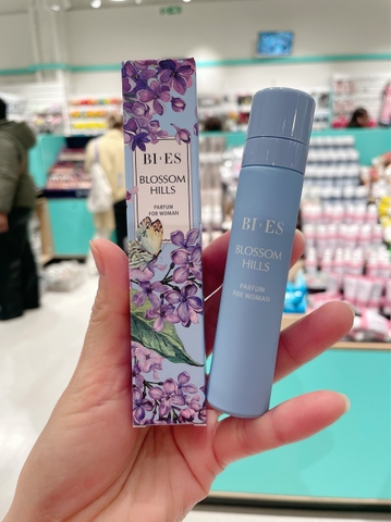 Nước hoa Bies Blomssom Pháp 12ml Xanh dương Blossom Hills hương chủ đạo là hoa hồng