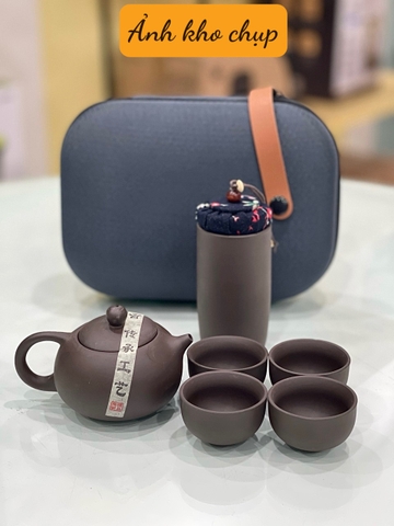 Bộ ấm trà tử sa Du lịch gồm 1 ấm 180ml + 4 chén 35ml + 1 bình đựng trà 150ml 1 túi