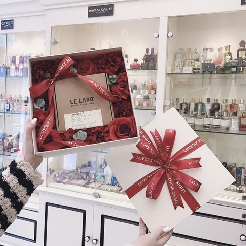 Hộp quà Vuông - Hoa lụa