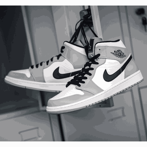 Giày Air Jordan 1 Mid ‘Smoke Grey’