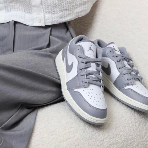 Giày Air Jordan 1 Low ‘Vintage Grey’ 553558-053
