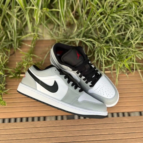 Giày Air Jordan 1 Low ‘Light Smoke Grey V2’ 553558-030