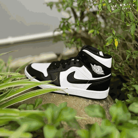 Giày Air Jordan 1 Mid ‘Panda’
