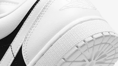 Giày Wmns Air Jordan 1 Low ‘Panda’