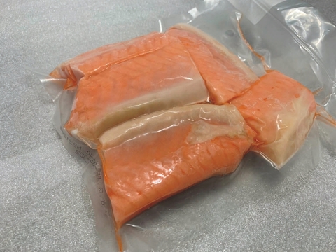 Lườn Cá Hồi Cắt Khúc 300g - Túi 5 miếng