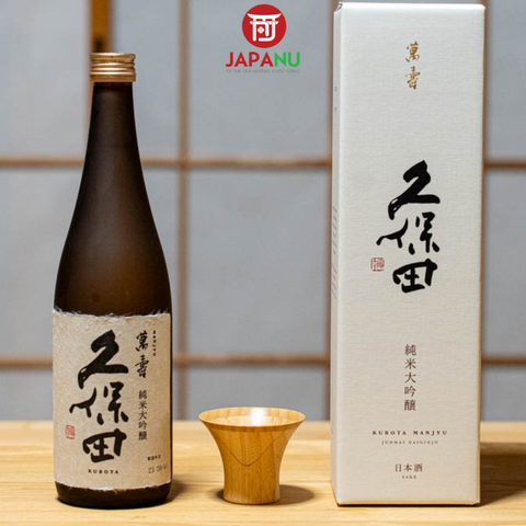 Rượu Sake Kubota Manju Junmai Daiginjo 15% Nhật Bản