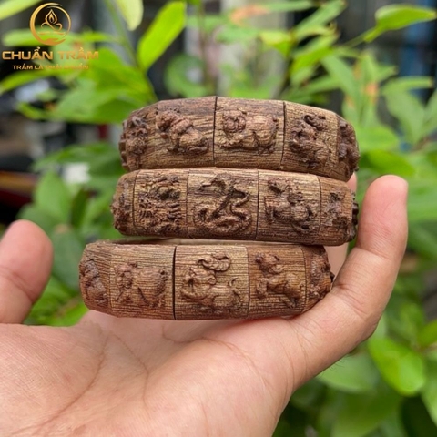 Vòng tay trầm hương 12 con giáp tự nhiên - Chuẩn Trầm