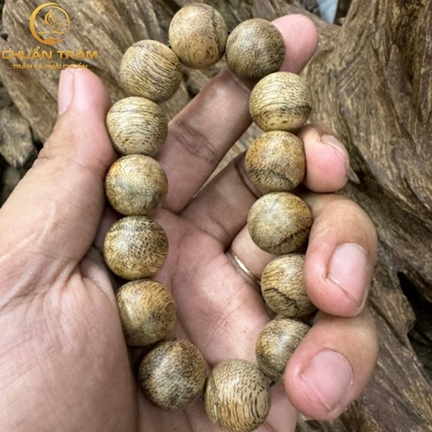 Vòng tay trầm hương banh Thái - Chuẩn Trầm