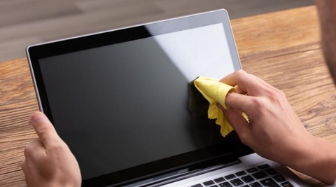 Xuất Hiện Đốm Sáng Màn Hình Laptop? 04 Cách Khắc Phục Hiệu Quả