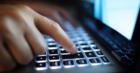 Top 4 dòng laptop bền nhất hiện nay