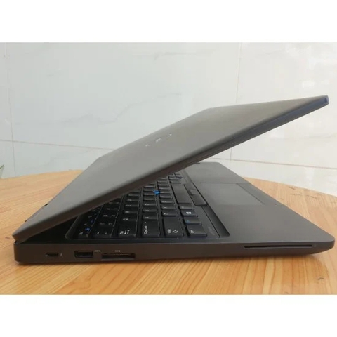 [Laptop cũ] Dell Latitude 5580 (I5-7300U/ RAM 8GB / SSD 256GB/ MÀN 15,6 inch Full HD)