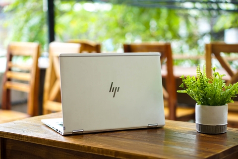 [Laptop cũ] HP Elitebook X360 1030 G2 - Siêu phẩm xoay gập 360 độ (i5 7200U / RAM 8GB / SSD 256 GB / Màn hình 13.3 FHD Cảm ứng)