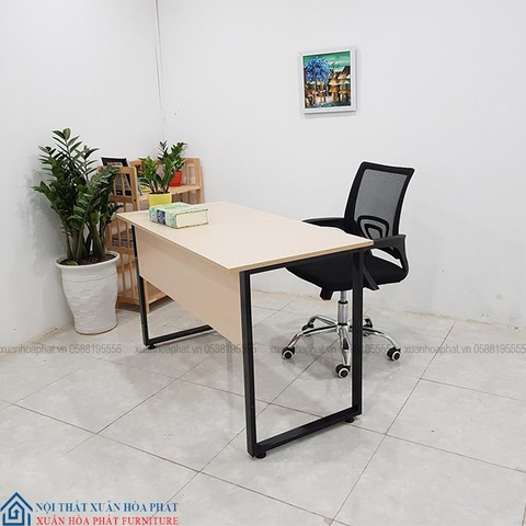 Bàn Làm Việc Chân Sắt U 1m2 Có Yếm BLV_03