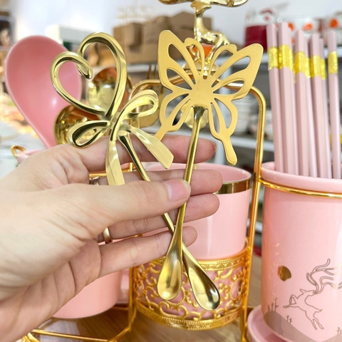 Thìa cà phê nơ,bướm