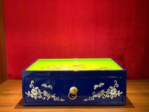 Sơn mài mỹ nghệ - Hộp sơn mài khảm trai Mộng Điệp