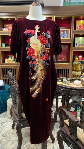 Váy Nhung The Thêu  công Tím