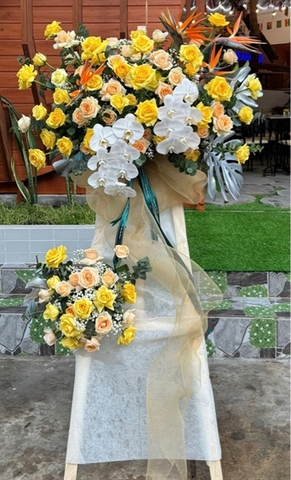 Kệ hoa khai trương,chúc mừng