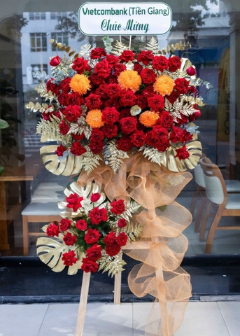 Kệ hoa khai trương tone đỏ mix cam