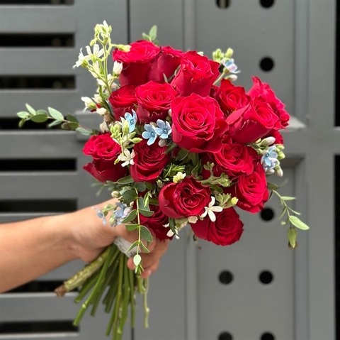 Hoa cưới hồng đỏ SP000009