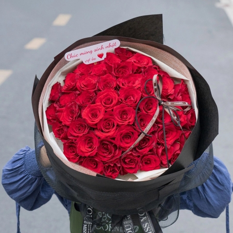 Bó Hoa Hồng Đỏ 50 Bông – Tình Yêu Nồng Nàn