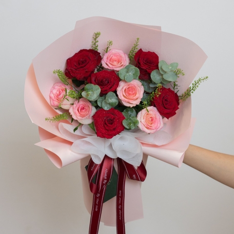 Hoa Hồng Đỏ & Hồng Kem Pastel Sang Trọng