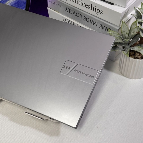 ASUS VIVOBOOK X1504VA (Core i5-1335U, RAM 8Gb, SSD 512gb) - USED 99%