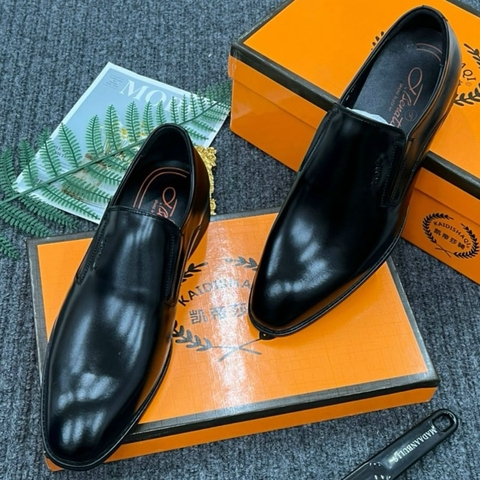 Giày nam da bò T chính hãng 8261