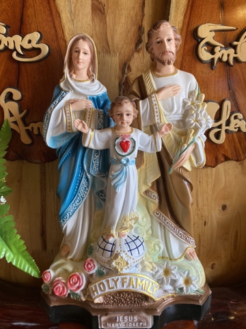 TƯỢNG GIA ĐÌNH THÁNH GIA