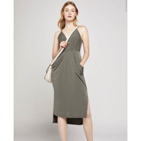 Đầm 2 dây B.C.B. G, hàng xuất xịn