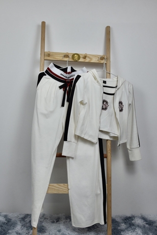 Set thể thao trắng