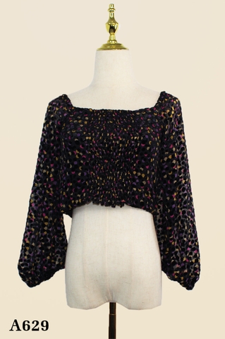 Áo croptop chấm bi