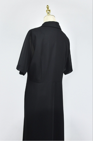 Váy dáng dài cổ vest
