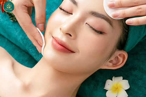 Khóa Học Chăm Sóc Da Cơ Bản – Bí Quyết Cho Làn Da Khỏe Đẹp Từ Chuyên Gia