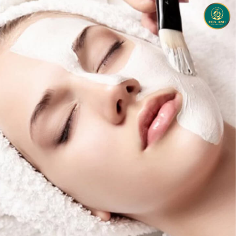 KHÓA HỌC CẤY TRẮNG: GIẢI PHÁP LÀM TRẮNG DA HIỆU QUẢ VÀ AN TOÀN