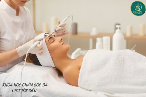 KHÓA HỌC ĐIỀU TRỊ DA CHUYÊN SÂU