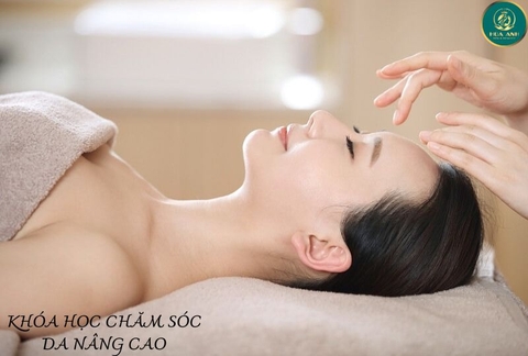 Khóa Học Chăm Sóc Da Nâng Cao: Đầu Tư Cho Sắc Đẹp Toàn Diện