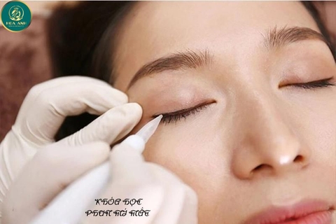 Khóa Học Phun Mí Mắt: Tạo Đôi Mắt Quyến Rũ Một Cách Chuyên Nghiệp