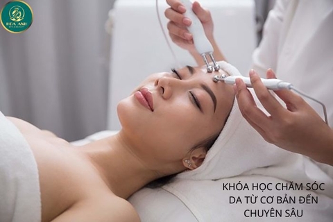 KHÓA HỌC CHĂM SÓC DA TỪ CƠ BẢN ĐẾN CHUYÊN SÂU