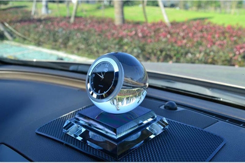 Nước hoa, sáp thơm ô tô và tinh dầu ô tô: Nên chọn cái nào?