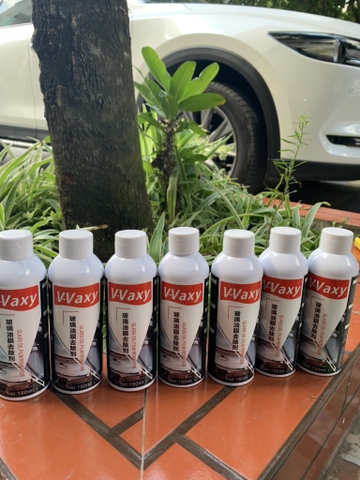 Chai tẩy ố kính, gương chiếu hậu