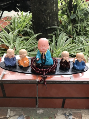 Sét 5 tượng gõ mõ Đỏ + tứ không + thảm oval + tràng hạt.