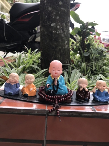 Sét 5 tượng gõ mõ Đỏ + tứ không + thảm oval + tràng hạt.