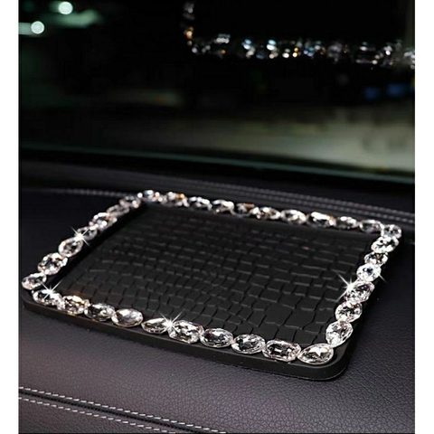 Gấu Sáp Thơm Đính Đá LUCKEY BER Ngồi Mang Hương Thơm Tự Nhiên Trang Trí Taplo