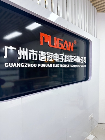 Tẩu sạc xe hơi ô tô Pugan 130w  (QC6.0 + PD30W)