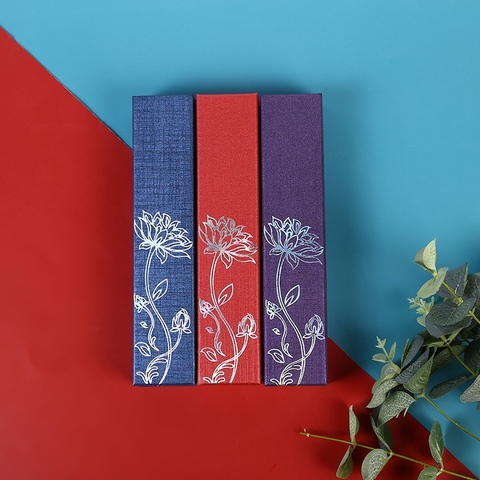 Chiếc hộp quà tặng lưu niệm - Hộp đựng khánh